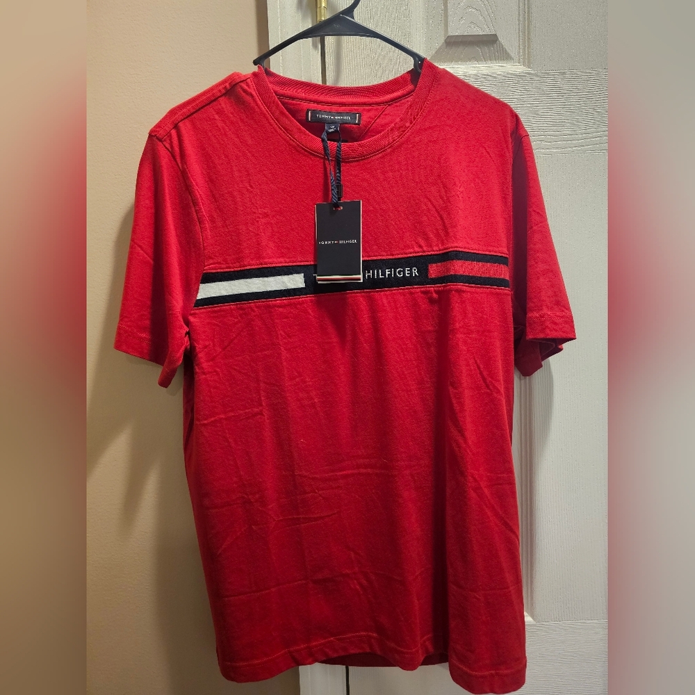 Tommy Hilfiger Men's Red Short Sleeve Tee Size S New